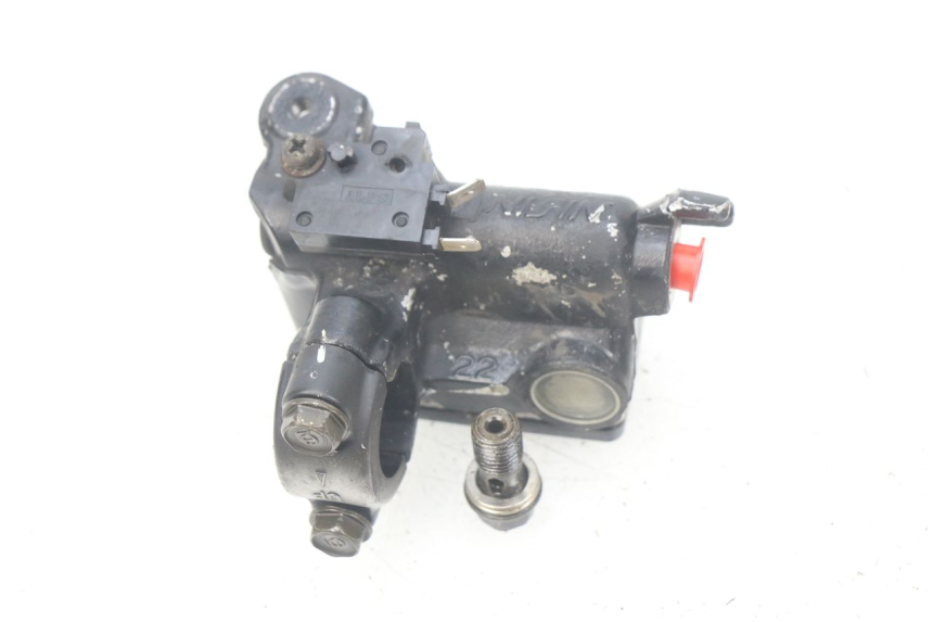 photo de CILINDRO PRINCIPALE ANTERIORE HONDA CBR R 125 (2003 - 2006)