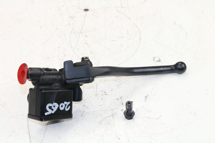 photo de CILINDRO PRINCIPALE ANTERIORE HONDA FES S-WING SWING 125 (2007 - 2015)