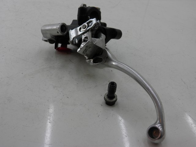 photo de MASTERCYLINDER ANTERIORE HONDA NHX LEAD 110 (2008 - 2010)