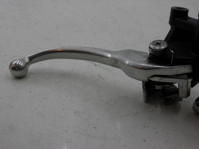 photo de MASTERCYLINDER ANTERIORE HONDA NHX LEAD 110 (2008 - 2010)