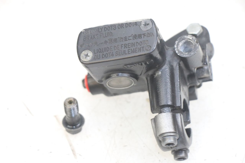 photo de MASTERCYLINDER ANTERIORE HONDA PCX (JF28) 125 (2009 - 2011)