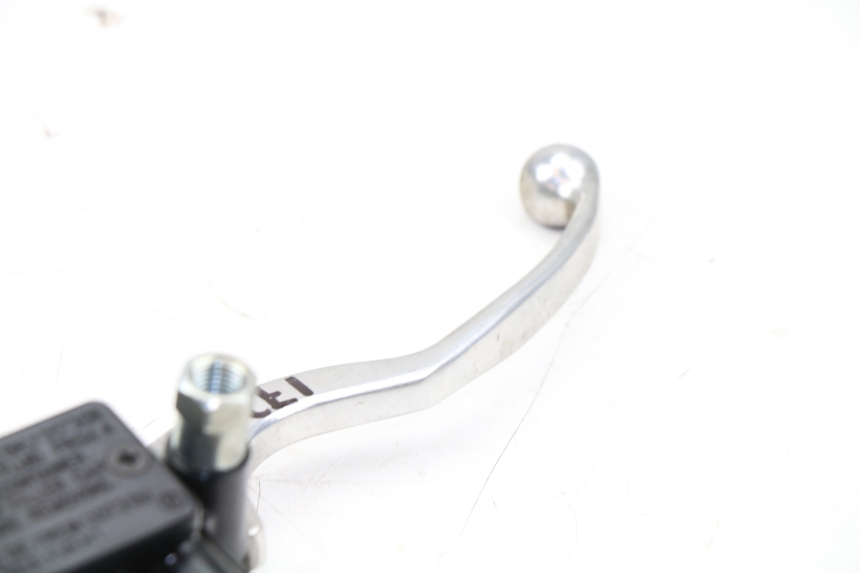 photo de MASTERCYLINDER ANTERIORE HONDA PCX (JF47) 125 (2012 - 2013)