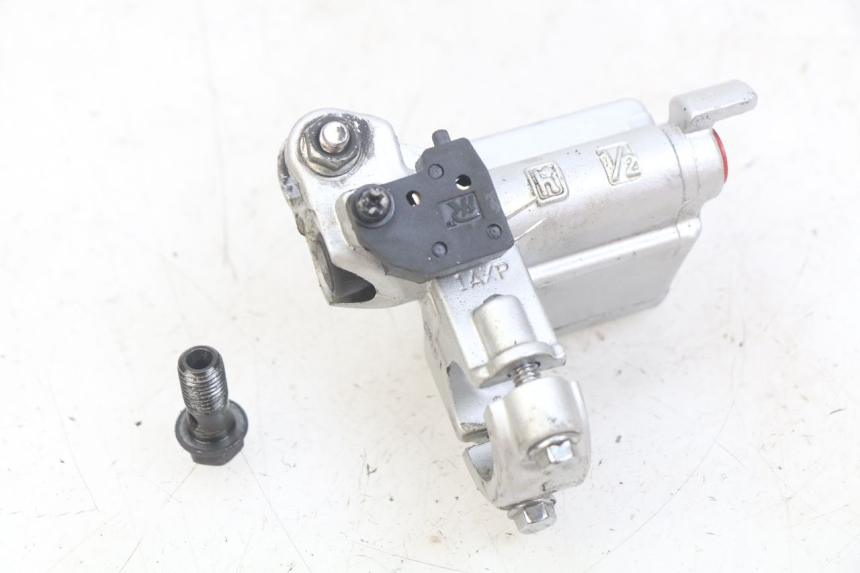 photo de MASTERCYLINDER ANTERIORE KYMCO AGILITY 16+ 4T 50 (2018 - 2023)