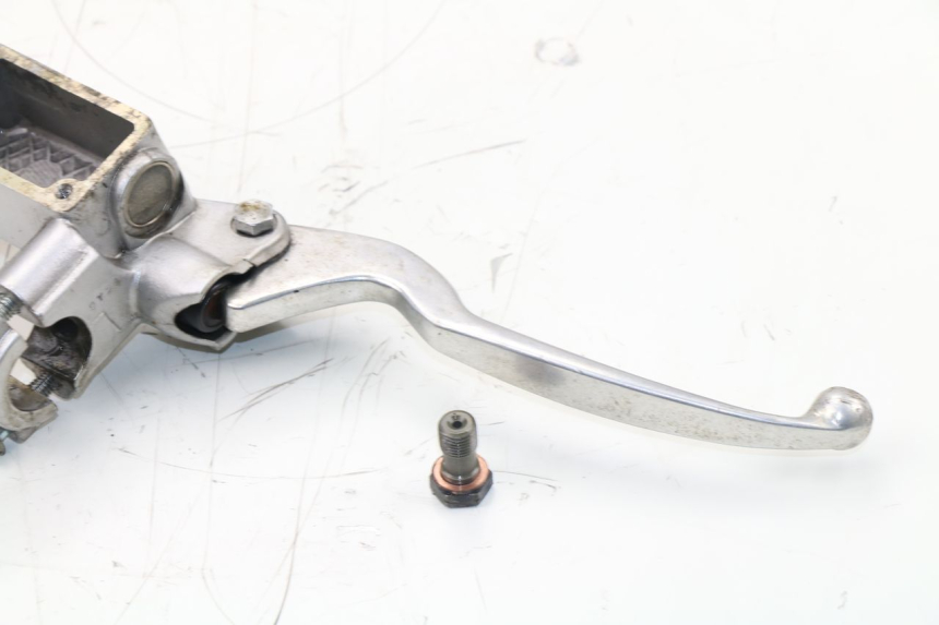 photo de MASTERCYLINDER ANTERIORE KYMCO AGILITY RS 4T 50 (2009 - 2013)