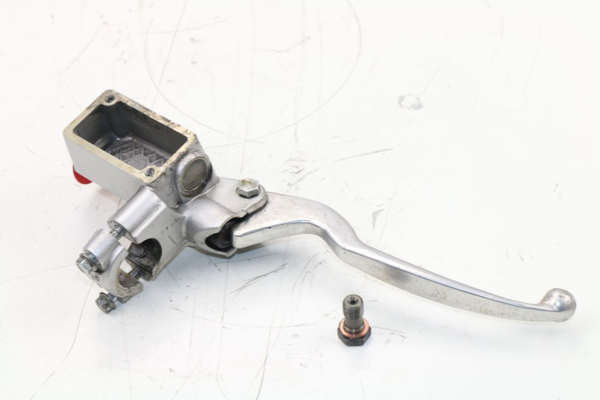 photo de MASTERCYLINDER ANTERIORE KYMCO AGILITY RS 4T 50 (2009 - 2013)