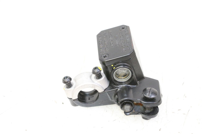 photo de POMPA FRENO ANTERIORE PIAGGIO MP3 HPE 310 (2024 - 2025)