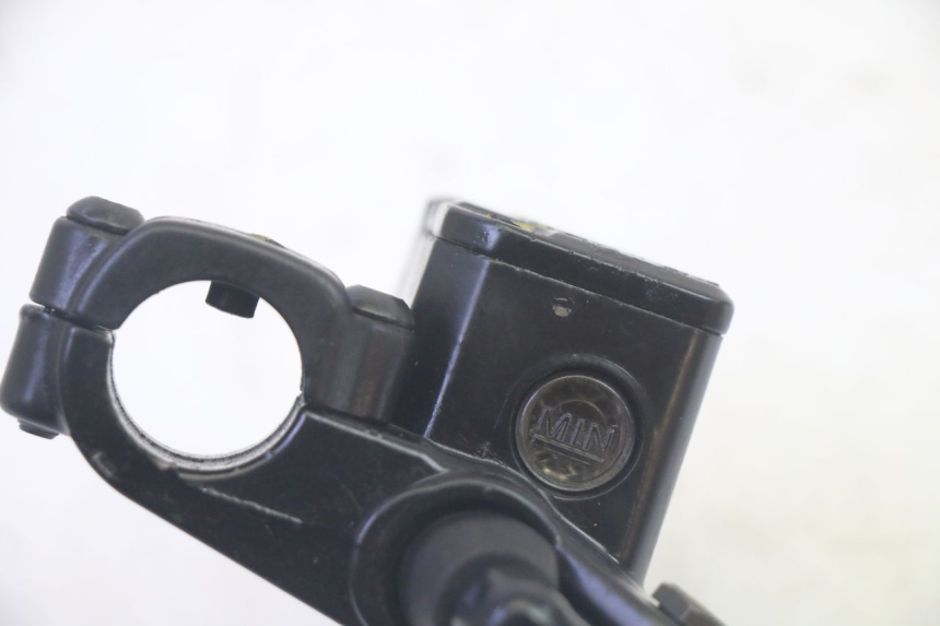 photo de MASTERCYLINDER ANTERIORE PIAGGIO MP3 LT 400 (2007 - 2012) - Primo piano tecnico