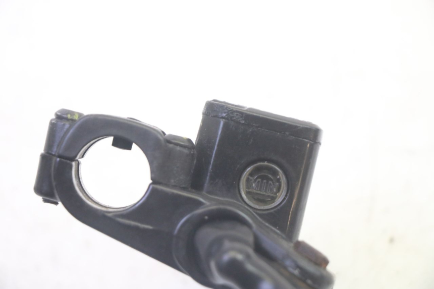 photo de MASTERCYLINDER ANTERIORE PIAGGIO MP3 RL 250 (2007 - 2010) - Primo piano tecnico
