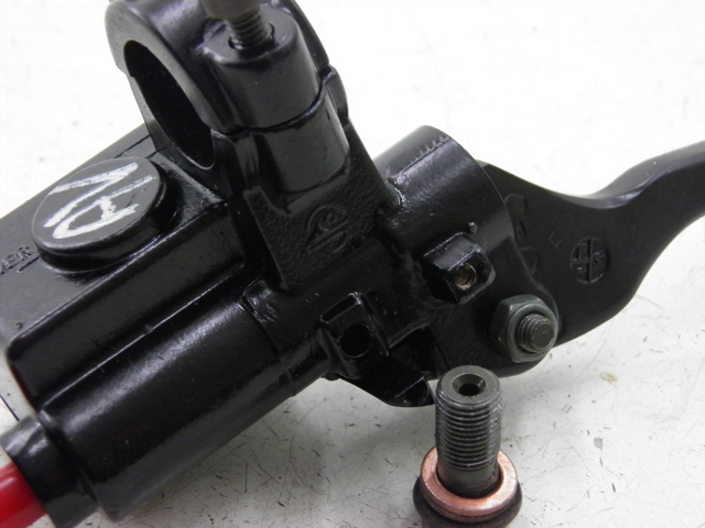 photo de MASTERCYLINDER ANTERIORE PEUGEOT KISBEE 4T 50 (2010 - 2017)