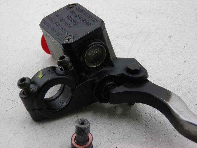 photo de Cilindro principale anteriore PIAGGIO X8 STREET 125 (2006 - 2007)