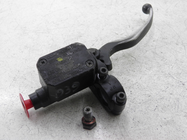 photo de MASTERCYLINDER ANTERIORE PIAGGIO X9 EVOLUTION 125 (2003 - 2007)