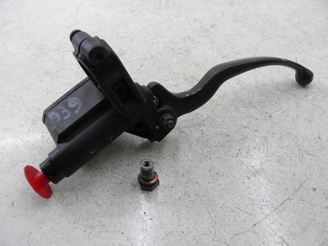 photo de MASTERCYLINDER ANTERIORE PIAGGIO X9 EVOLUTION 125 (2003 - 2007)