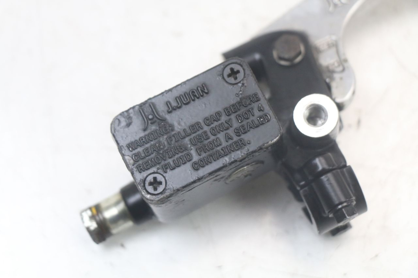 photo de MASTERCYLINDER ANTERIORE QUADRO 3D S 350 (2013 - 2018)