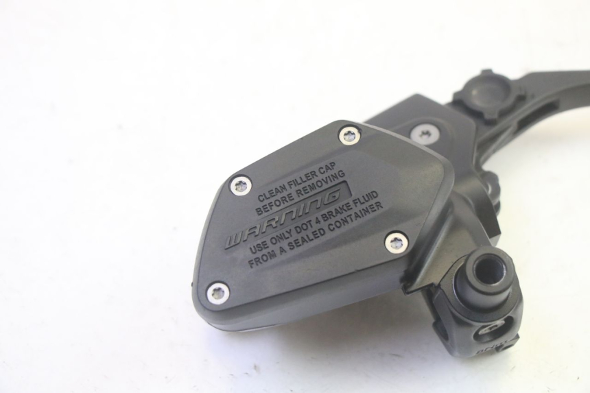 photo de POMPA FRENO ANTERIORE BMW R GS 1250 (2021 - 2024) - Dettaglio del componente