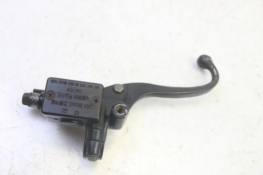 photo de MASTRO CILINDRO ANTERIORE DAELIM S1 125 (2007 - 2016) - Vista principale