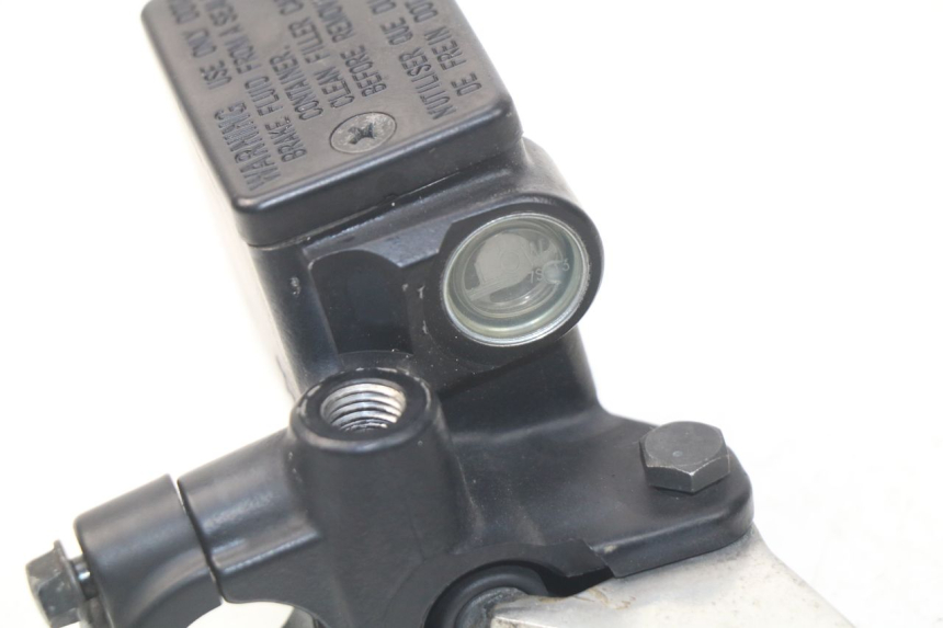 photo de CILINDRO PRINCIPALE ANTERIORE PEUGEOT SATELIS 500 (2007 - 2013)