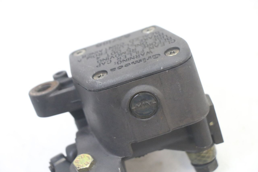 photo de POMPA FRENO ANTERIORE APRILIA SCARABEO GT TOURING 125 (1999 - 2005)