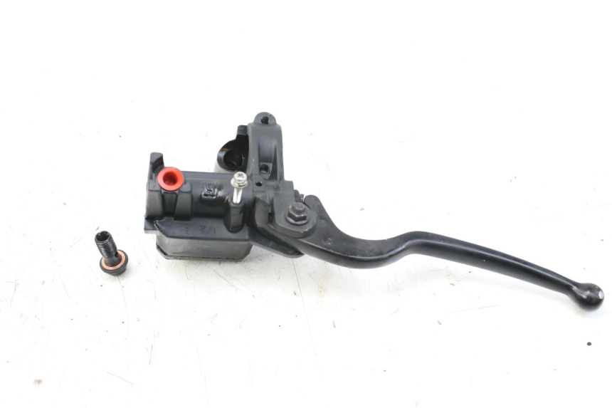 photo de MASTERCYLINDER ANTERIORE MBK SKYCRUISER 125 (2010 - 2013)