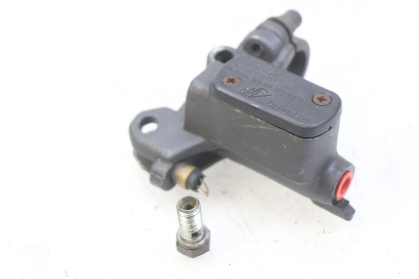 photo de MASTERCYLINDER ANTERIORE GAS-GAS SM ROOKIE 50 (2001 - 2005)