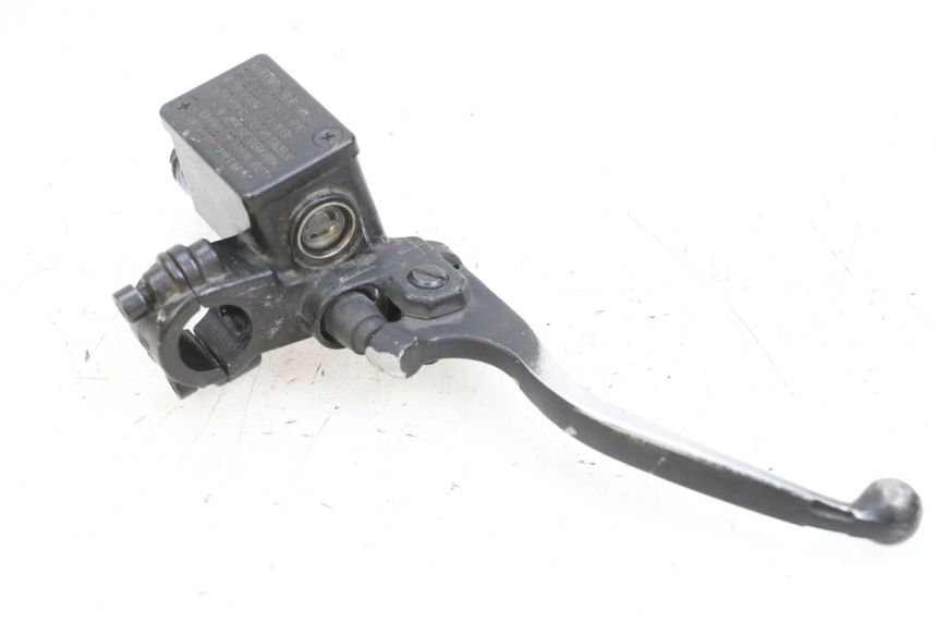 photo de POMPA FRENO ANTERIORE PEUGEOT SPEEDFIGHT 4 4T EFI 50 (2021 - 2025) - Dettagli dei punti di fissaggio