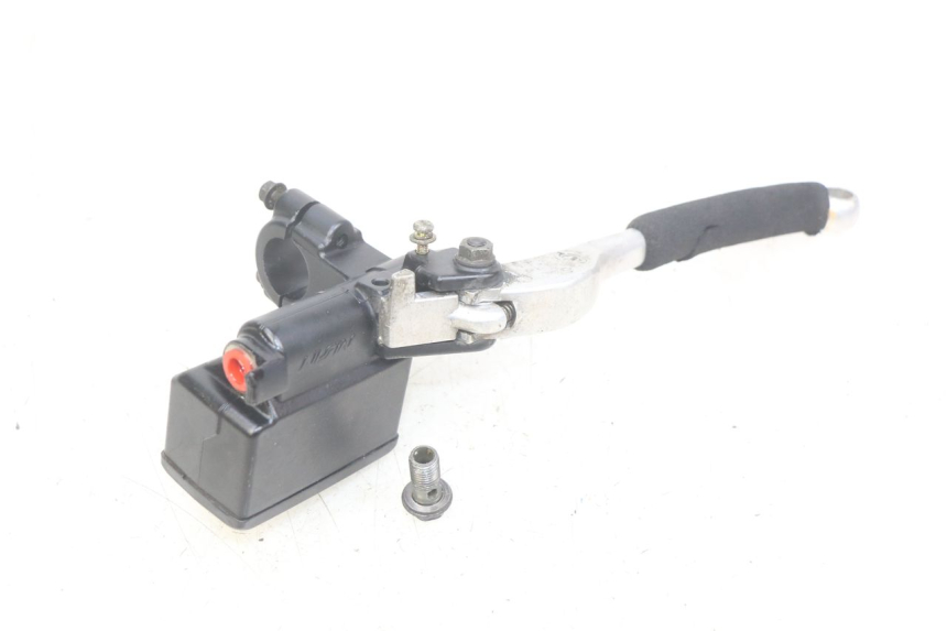 photo de MASTERCYLINDER ANTERIORE SUZUKI BURGMAN 650 (2002 - 2004)