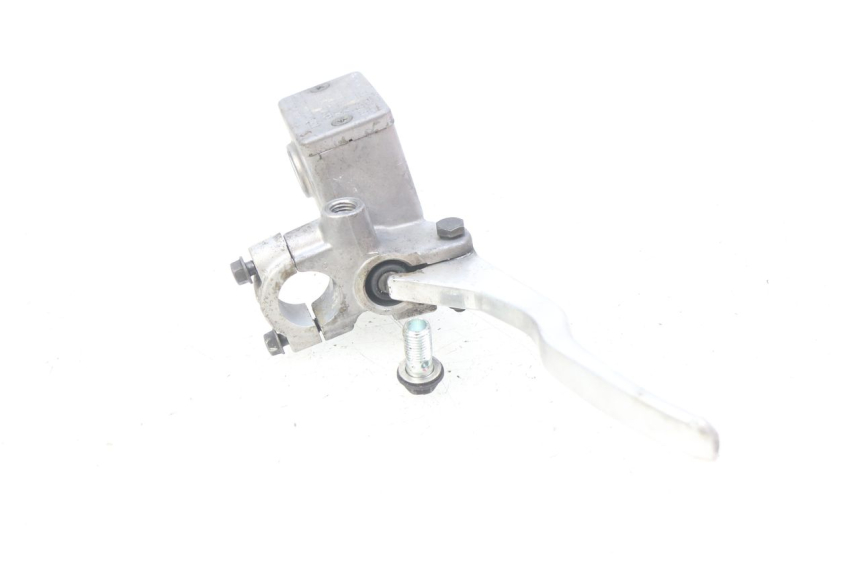 photo de MASTERCYLINDER ANTERIORE SUZUKI SIXTEEN 125 (2008 - 2010)