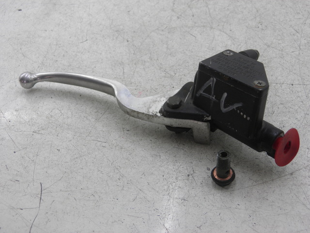 photo de MASTERCYLINDER ANTERIORE SYM FIDDLE 2 50 (2008 - 2013)