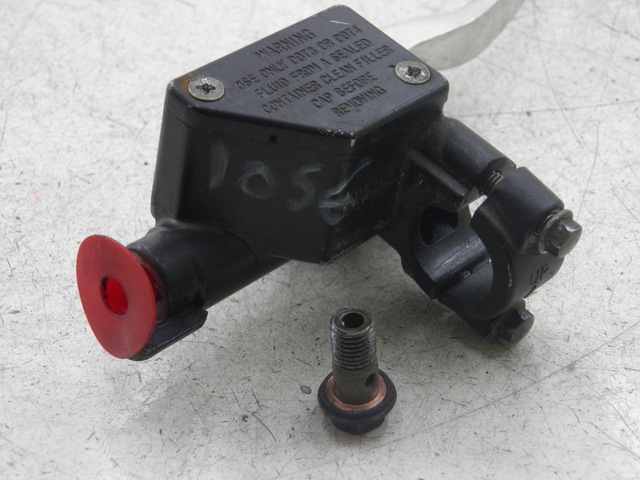 photo de MASTERCYLINDER ANTERIORE SYM FIDDLE 2 50 (2008 - 2013)