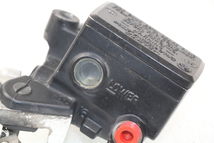 photo de MASTERCILINDRO ANTERIORE YAMAHA TDM ABS 900 (2002 - 2014)