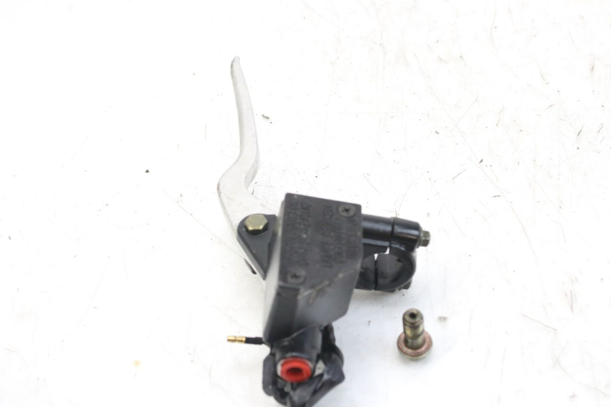 photo de MASTERCYLINDER ANTERIORE PEUGEOT TWEET 4T 50 (2010 - 2014)