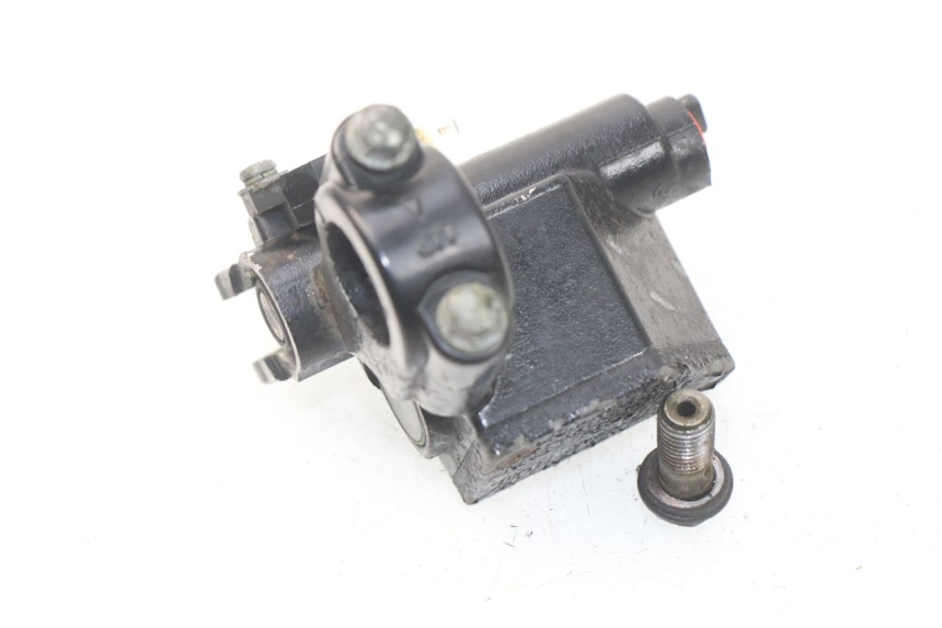 photo de MASTERCYLINDER ANTERIORE PEUGEOT TWEET 125 (2010 - 2017) - Dettaglio del componente