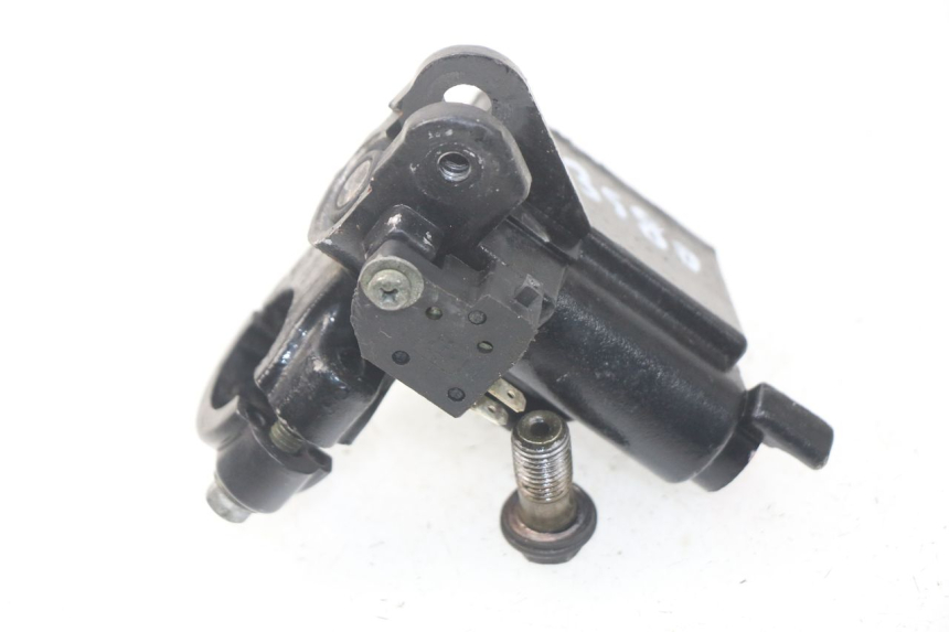 photo de MASTERCYLINDER ANTERIORE PEUGEOT TWEET 125 (2010 - 2017) - Zoom sullo stato d'uso