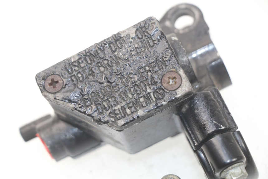 photo de MASTERCYLINDER ANTERIORE PEUGEOT TWEET 125 (2010 - 2017) - Vista d'insieme del prodotto