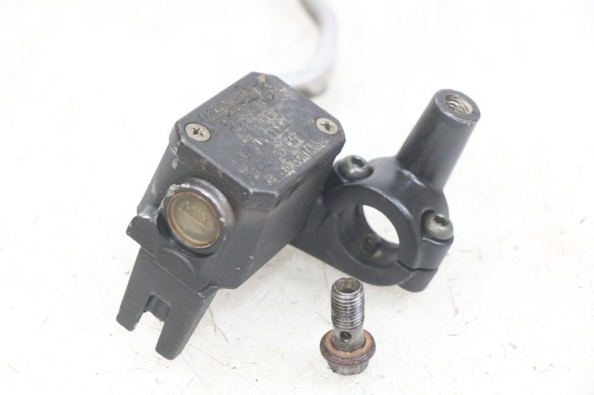 photo de MASTERCYLINDER ANTERIORE YAMAHA X-MAX XMAX 250 (2006 - 2009)