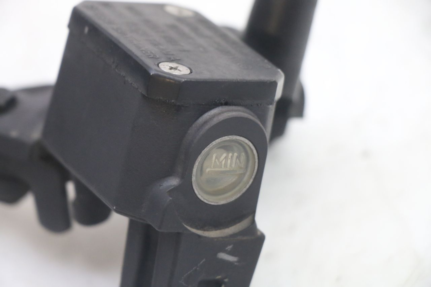 photo de MASTERCYLINDER ANTERIORE YAMAHA X-MAX XMAX 125 (2010 - 2014)