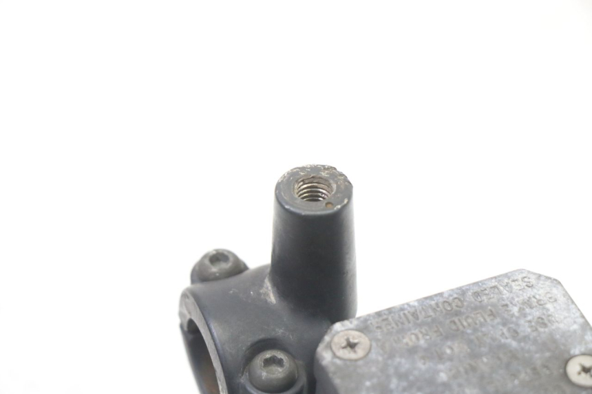 photo de MASTERCYLINDER ANTERIORE YAMAHA XMAX X-MAX 125 (2006 - 2009)