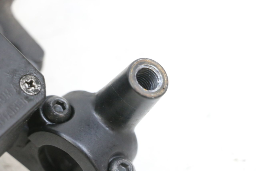 photo de MASTERCYLINDER ANTERIORE YAMAHA X-MAX XMAX 125 (2010 - 2014) - Zoom sullo stato d'uso