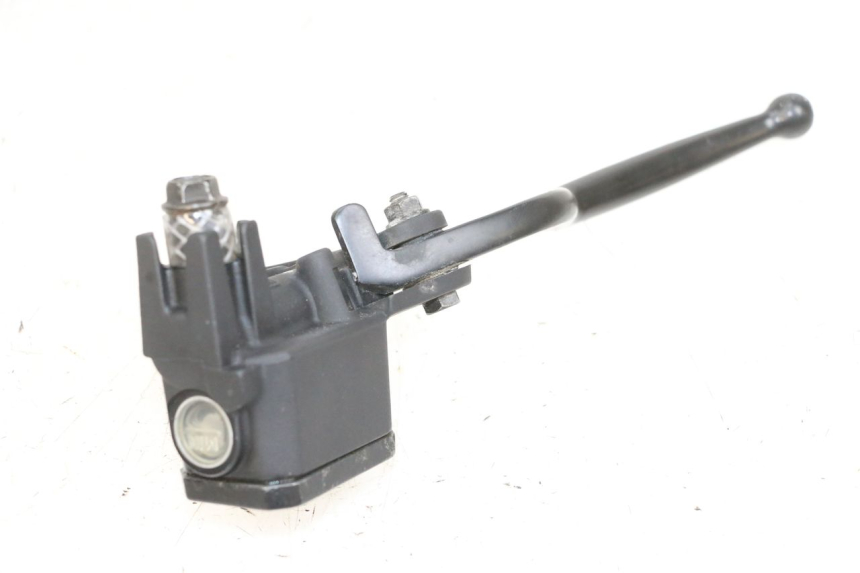 photo de MASTERCYLINDER ANTERIORE YAMAHA XMAX X-MAX 125 (2006 - 2009) - Primo piano tecnico