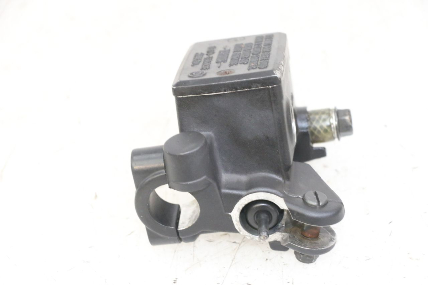 photo de POMPA FRENO ANTERIORE YAMAHA XJ6 ABS 600 (2008 - 2016)