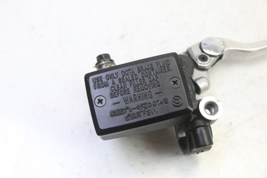photo de POMPA FRENO ANTERIORE YAMAHA XJ6 ABS 600 (2008 - 2016)