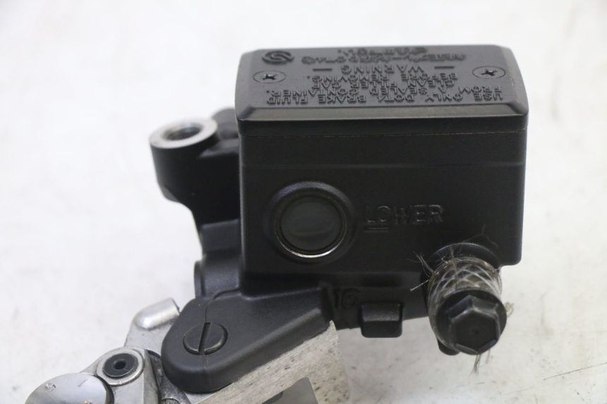 photo de POMPA FRENO ANTERIORE YAMAHA XJ6 ABS 600 (2008 - 2016)
