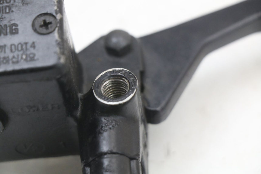 photo de CILINDRO PRINCIPALE ANTERIORE HYOSUNG XRX 125 (2000 - 2008)