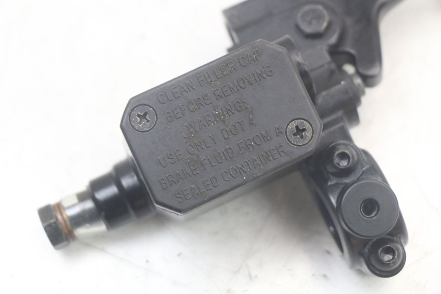 photo de MASTERCYLINDER ANTERIORE YAMAHA AEROX 2T 50 (2013 - 2017)