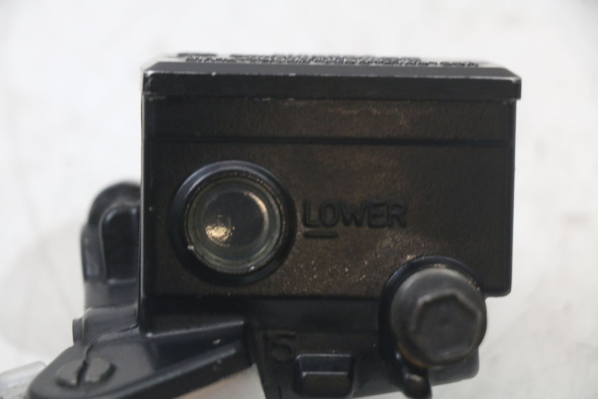 photo de MASTERCYLINDER ANTERIORE YAMAHA FJR ABS 1300 (2006 - 2012)