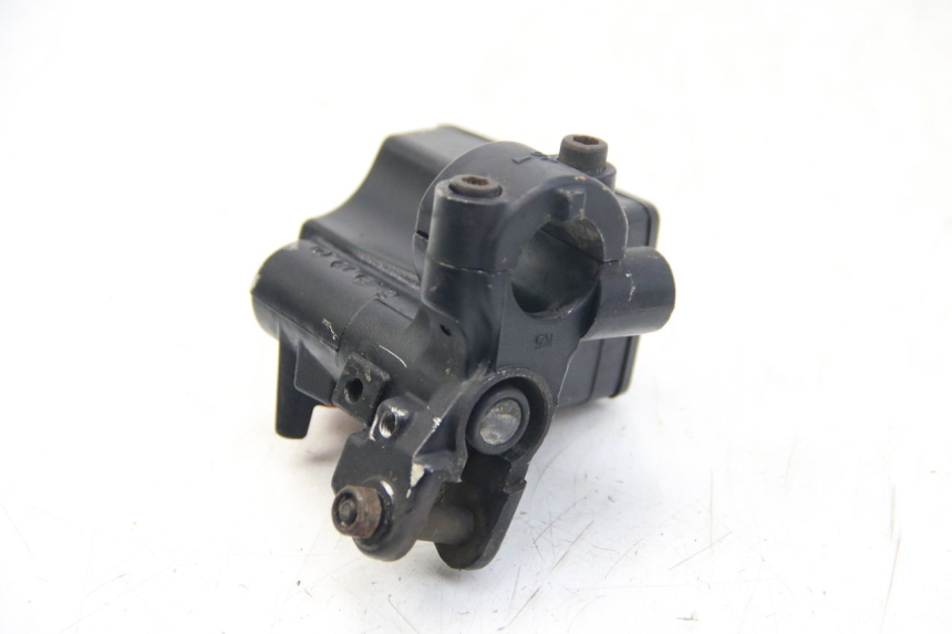 photo de MASTERCYLINDER ANTERIORE YAMAHA FZS FAZER 600 (2001 - 2003)