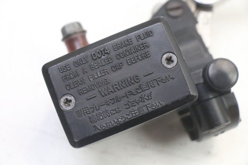 photo de MASTERCYLINDER ANTERIORE YAMAHA FZS FAZER 600 (2001 - 2003)