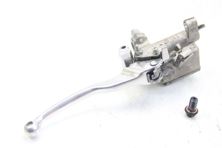 photo de MASTERCYLINDER ANTERIORE YAMAHA HW XENTER 125 (2011 - 2017)