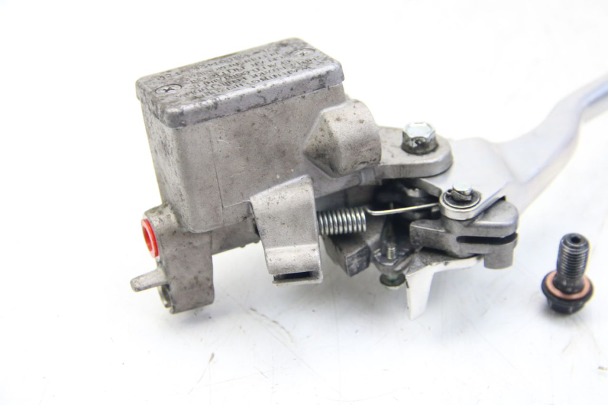 photo de MASTERCYLINDER ANTERIORE YAMAHA HW XENTER 125 (2011 - 2017)