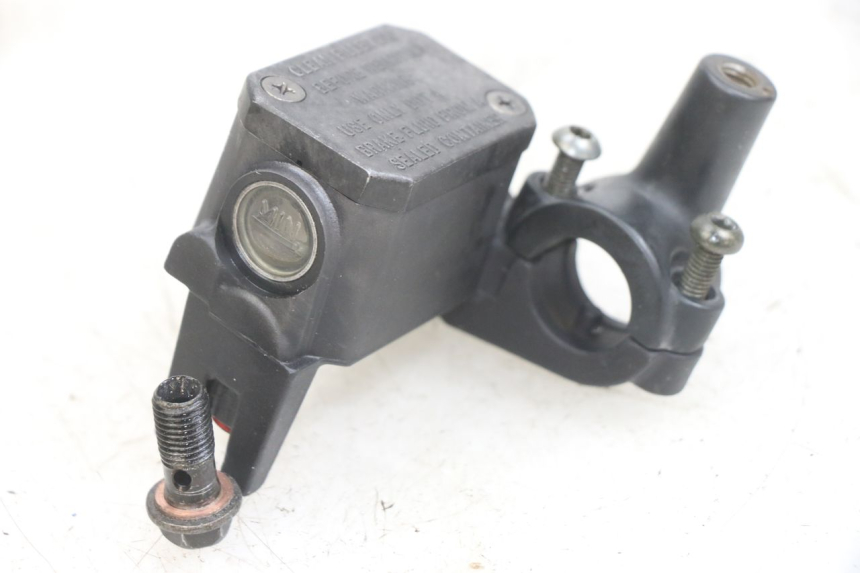 photo de MASTERCYLINDER ANTERIORE YAMAHA X-MAX XMAX 250 (2006 - 2009)