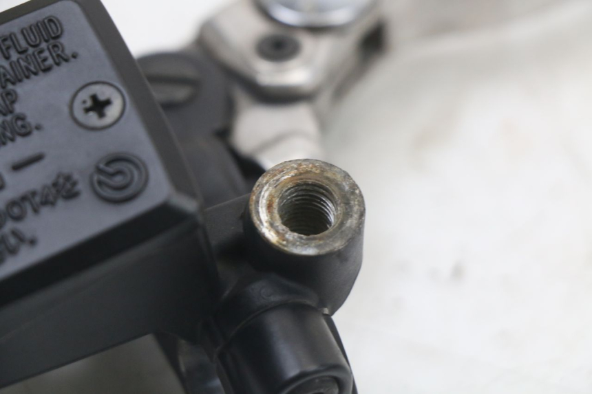 photo de POMPA FRENO ANTERIORE YAMAHA XJ6 ABS 600 (2008 - 2016)